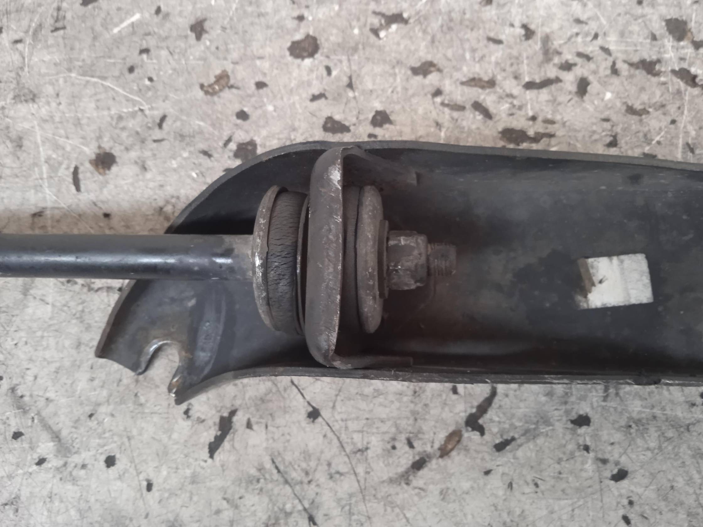 Braccio oscillante sosp. ant. sx.